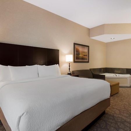 Best Western University Inn And Suites Forest Grove Exteriör bild